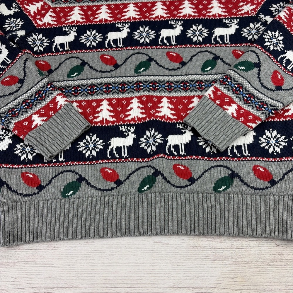 St Johns Bay Men's Medium Christmas Sweater Fair Isle Tree Lights Reindeer EXC - Picture 6 of 16